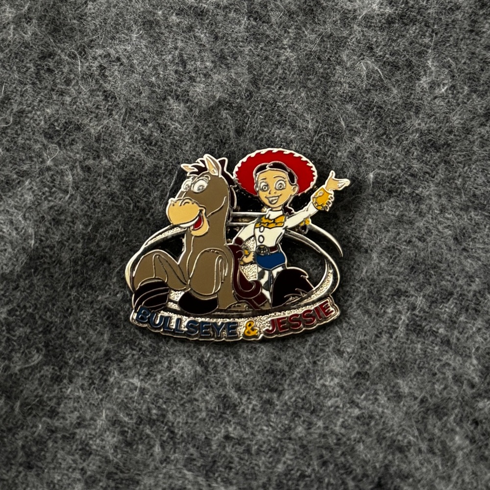 Disney Pin Trading 2005 Bullseye and Jessie